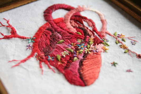 Embroidery Heart Emorraggia di Fiori #06 - Drunkenrabbit