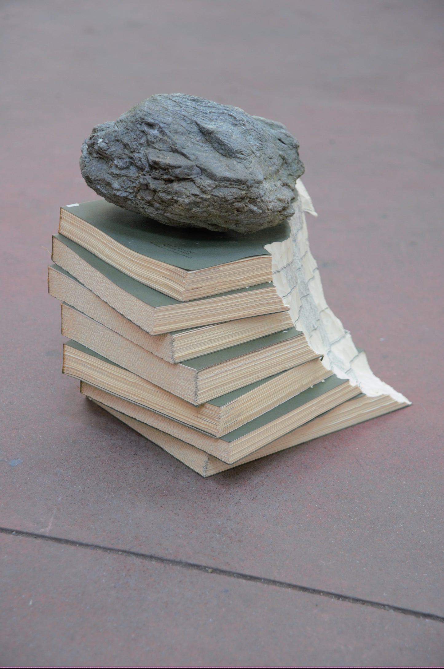 ein Stein darüber (Serpentinit) | Marco Cordero
